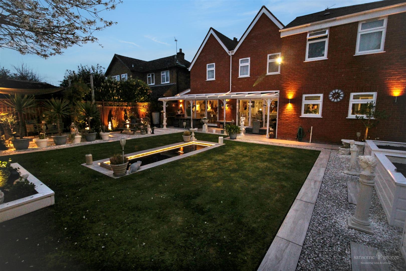 Langley Hill, Tilehurst, Reading